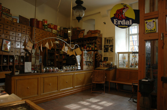 Ein alter Krämerladen im Kassenbereich des Spessartmuseums